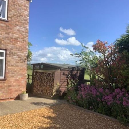 Cotswold Edge Guest Suite With Broadway Hill View Badsey Luaran gambar