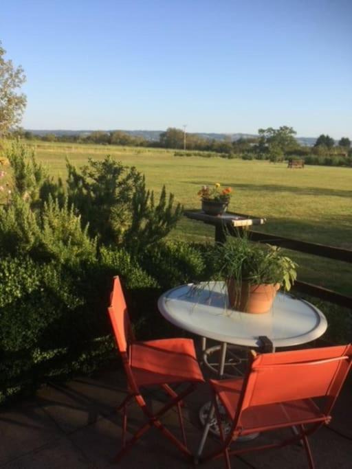 Cotswold Edge Guest Suite With Broadway Hill View Badsey Luaran gambar